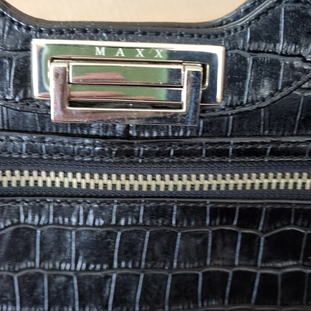Maxx New York Crocodile-Embossed Leather Clutch In Black